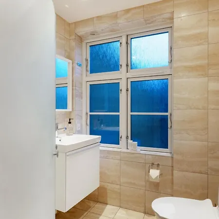 250 Sqm Smack Bang In The Center Of *