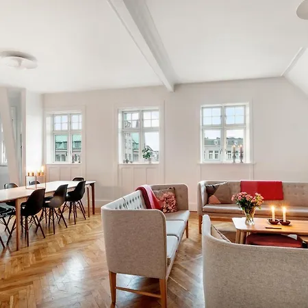 250 Sqm Smack Bang In The Center Of Appartement Kopenhagen