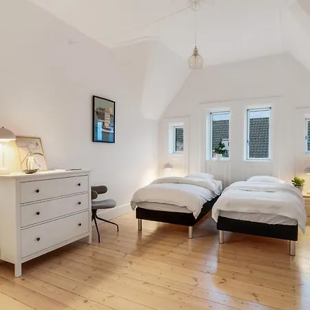 250 Sqm Smack Bang In The Center Of